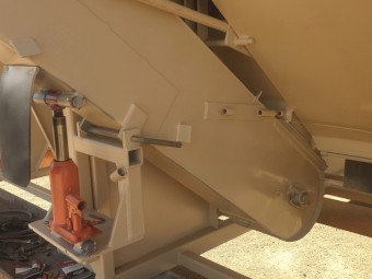 16 foot Heaslip Grouper with single cup elevator