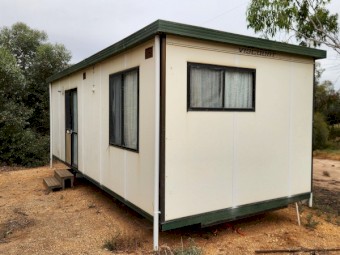1 x Bedroom Workers Cabin.