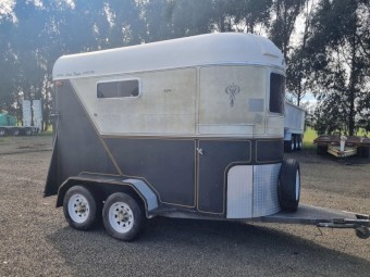 2009 Lara 2HSL Standard Horse Float