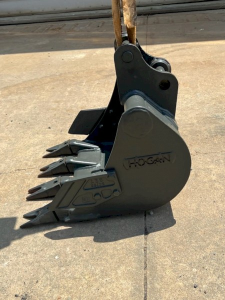 Excavator Bucket. Hogan GP Bucket. 500mm. Suit 1.7T. Very Good Condition.
