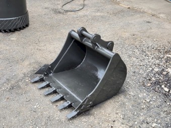 Bucket for 8-10 tonne excavator. Never Used. 900mm GP
