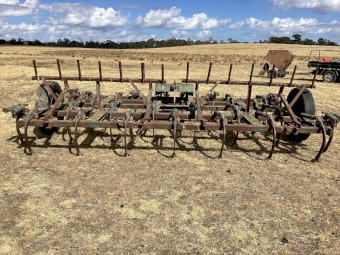 John Shearer 170 Scarifier 29 Tyne (25 +4)