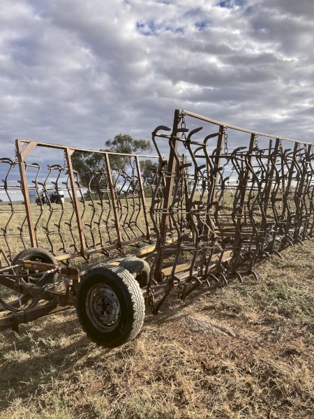 Coolamon 40 foot harrows