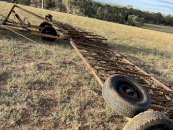 Coolamon 40 foot harrows
