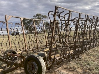 Coolamon 40 foot harrows