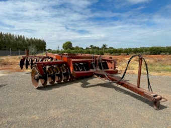	USED International 780 HD 32 Plate Rigid Offset Disc
