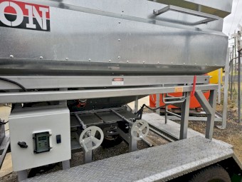Paton Feedbaron Trailer - Feed Out Bin - Tadem Axle