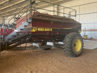 2013 Seed Hawk 45 Series Bar with 500 Air Seeder