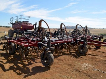 2004 Case IH PTX 600 Cultivator Air Seeder
