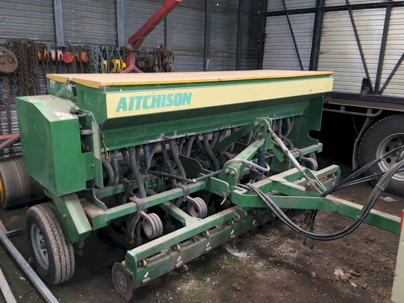 Aitchison seed drill 3m