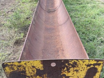 Extra heavy duty feed trough