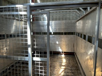 Stock crate and deck 