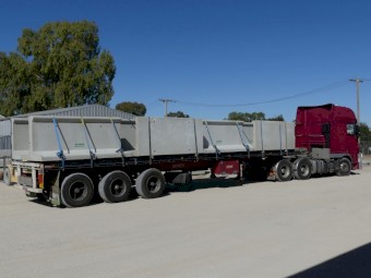 NEW extra large bunker wall 1.3m high x 3m long (1950kg)