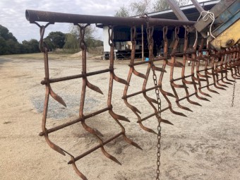 Combine Leveling Harrows