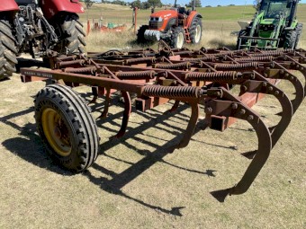Massey Ferguson 120 Scarifier 