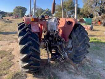 Massey Ferguson 184-4 Tractor Fwa  Loader