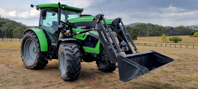 Deutz Fahr 5125G Tractor, 2020, with FEL, bucket, hay forks and instructor seat