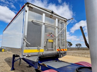 2012 Lusty EMS Roll back B-Double Grain Trailer Set