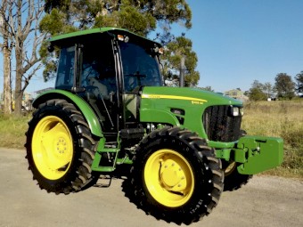 2019 JOHN DEERE 5105M MFWD 105hp TRACTOR