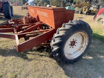 International McCormick 16 RunCombine