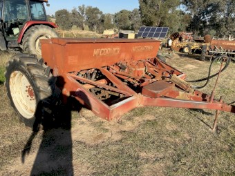 International McCormick 16 RunCombine