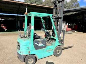 Mitsubishi fg15 1.5 ton forklift petrol/lpg with side shift 