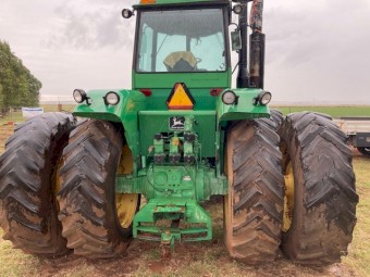 John Deere 8450 
