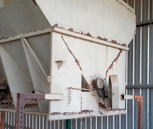 Heaslip Seed and Super bin