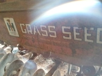 International A6-1 disc combine