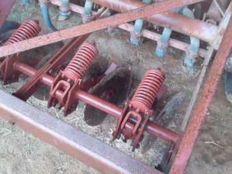 International A6-1 disc combine