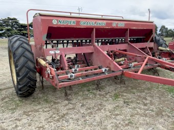 CT 6000 Napier Grasslands combine