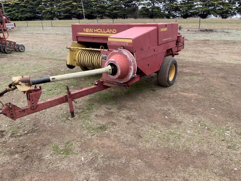 417 New Holland Hayliner