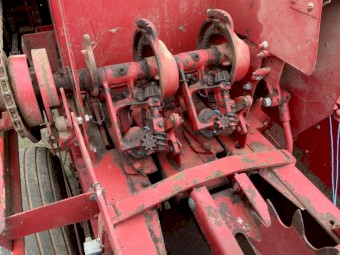 417 New Holland Hayliner