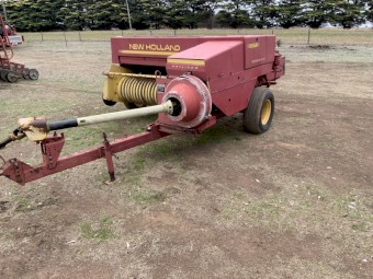 417 New Holland Hayliner