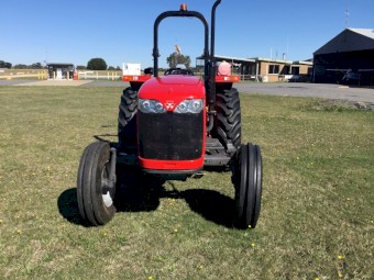 2017 Massey Ferguson 2615 2WD Tractor