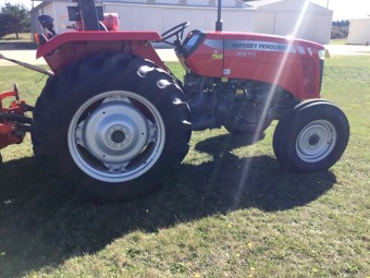 2017 Massey Ferguson 2615 2WD Tractor