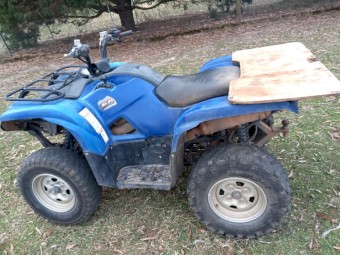 YAMAHA GRIZZLY 550 2015 QUAD BIKE FARM ATV YAMAHA GRIZZLY WORKING QUAD BIKE