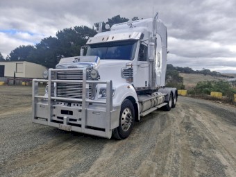 2016 Freightliner Coronado 6x4
