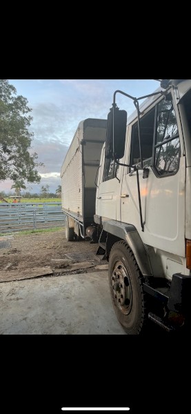 1986 Mitsubishi FM515J