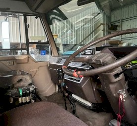 1986 Mitsubishi FM515J