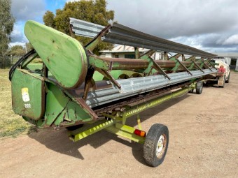 John Deere 222 Front