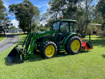 2022 John Deere 5075E Tractor