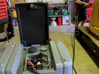 New 400 litre 12v diesel fuel transfer transfer tanks, 12vDC, with CE rated diesel pump 42 LPM, with auto shutoff nozzle