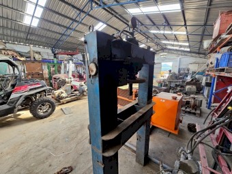 Servex 30 Tonne Hydraulic Workshop Press