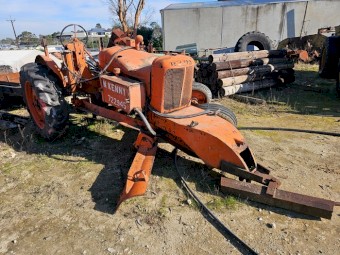 Tutt-Bryant Tractor Grader
