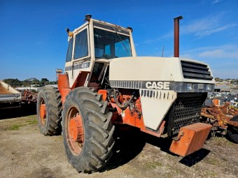 Case 4690 Tractor
