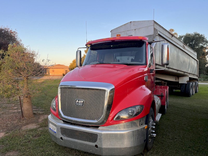 2013 Caterpillar CT 610 Truck