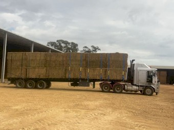Hay Cartage, Local or Long haul Available through Victoria, Southern New South Wales and South Australia.