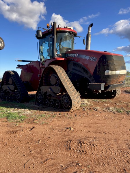 2015 Case IH 450 Rowtrac 