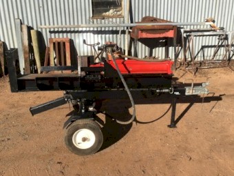 Petrol Driven Hydraulic Block Wood Splitter As New